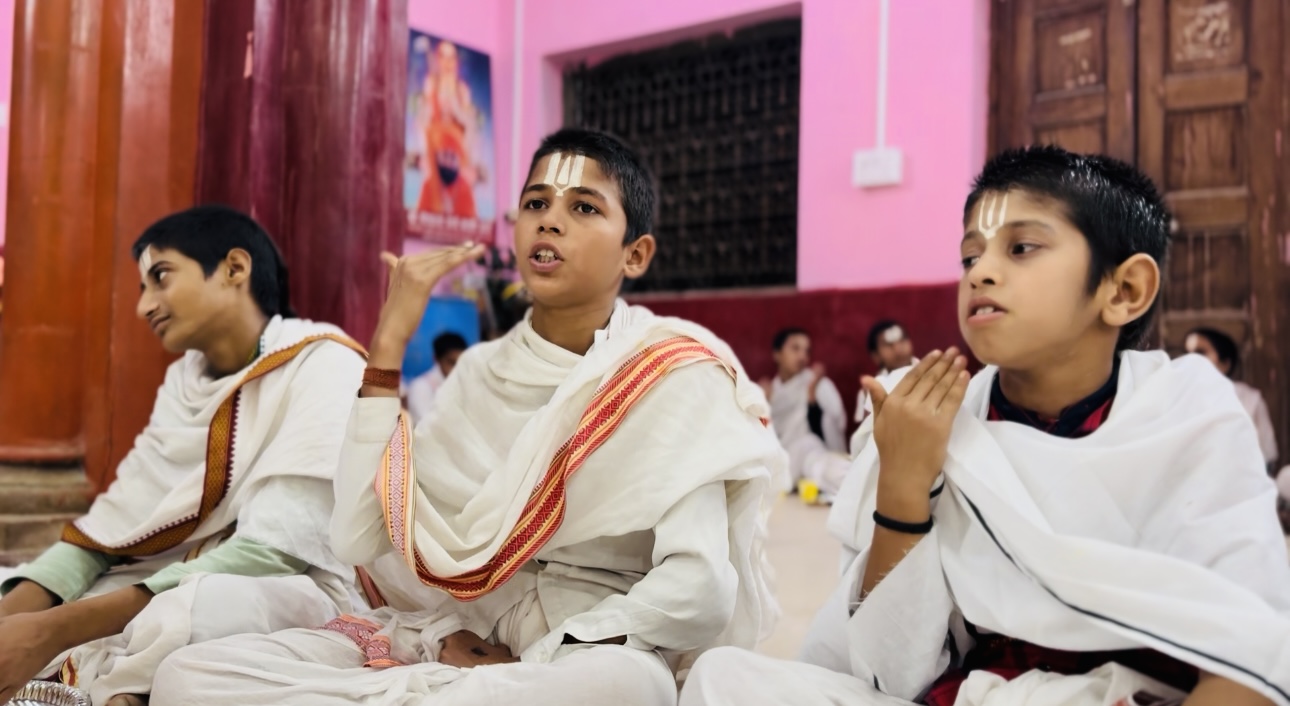 Annadan for 11 Batuk Brahmins
