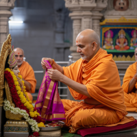 Saree Vastra Seva (Manokamana Purti)