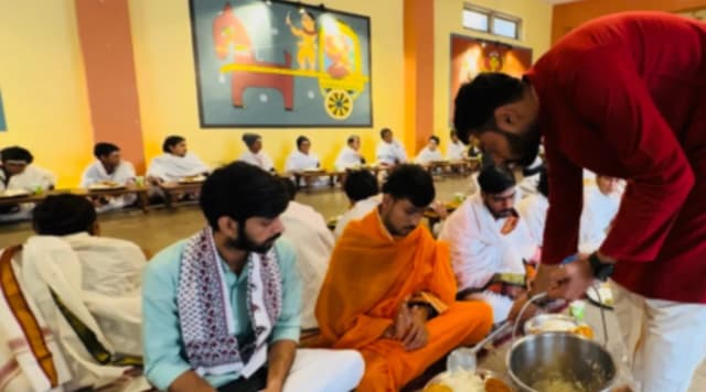 108 Sadhu & Brahmin Annadaan